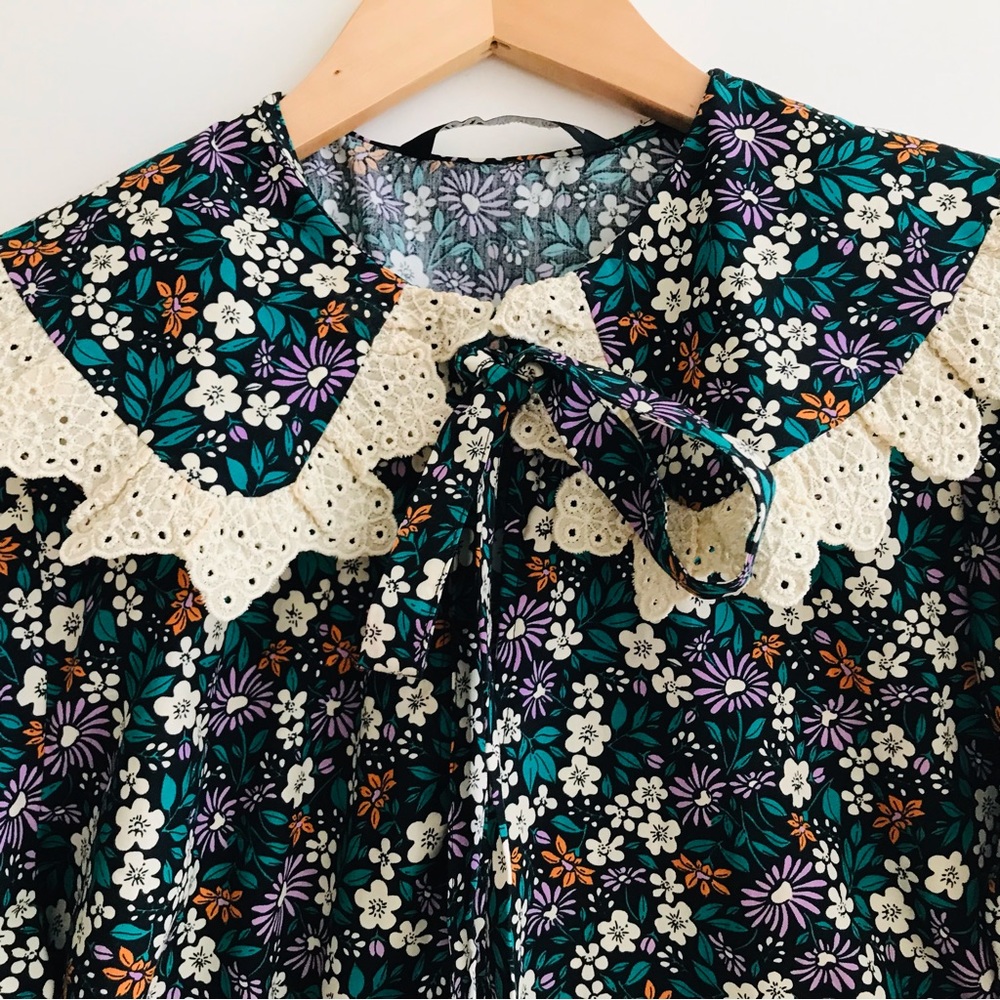 💜 NWOT Zara cotton floral blouse
